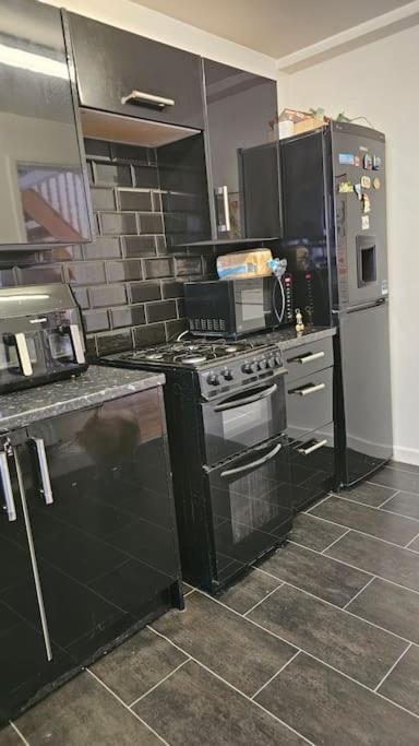 Open Planned Apartment Беркенгед Екстер'єр фото